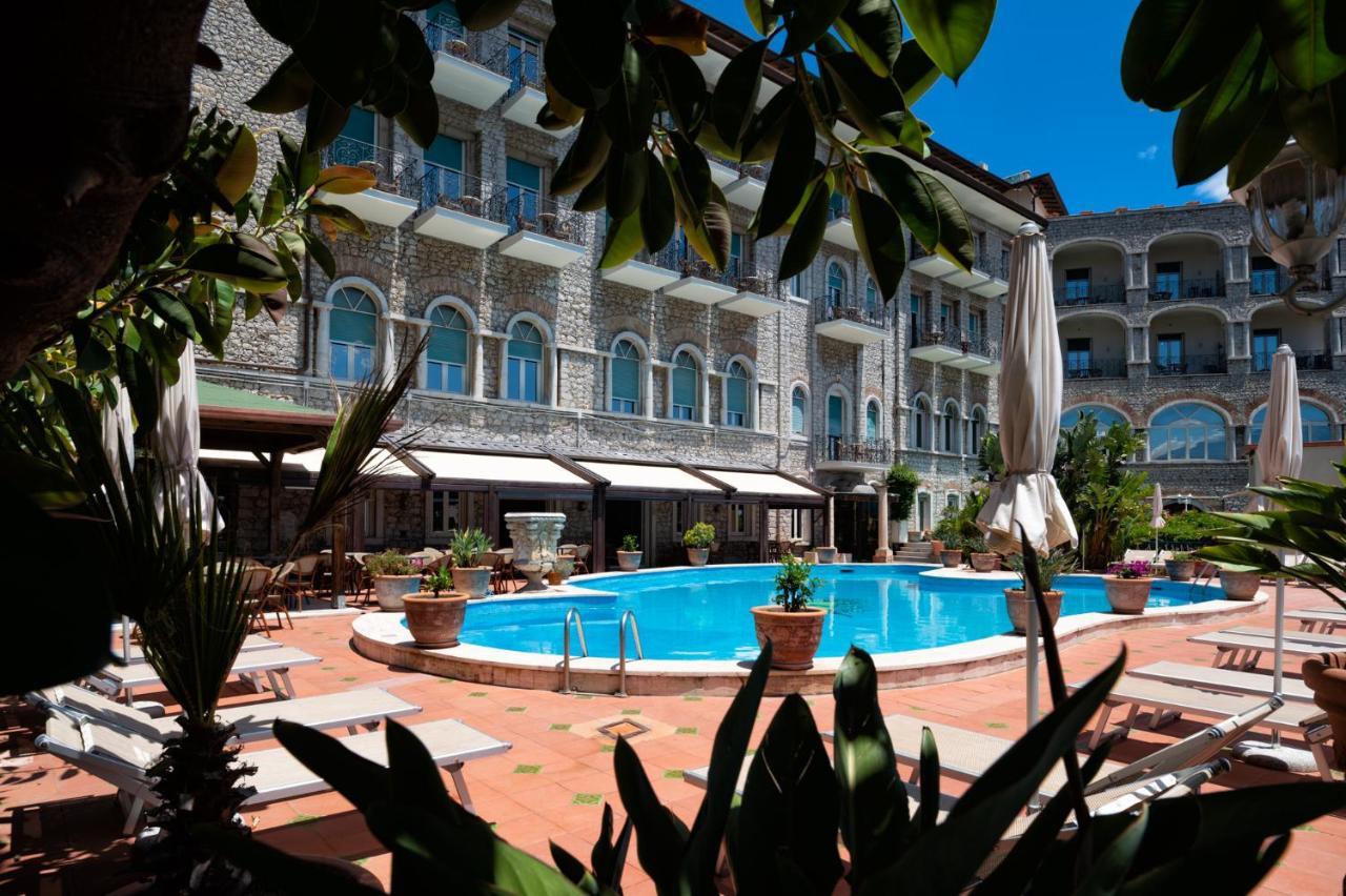 Taormina Park Hotel Exterior photo